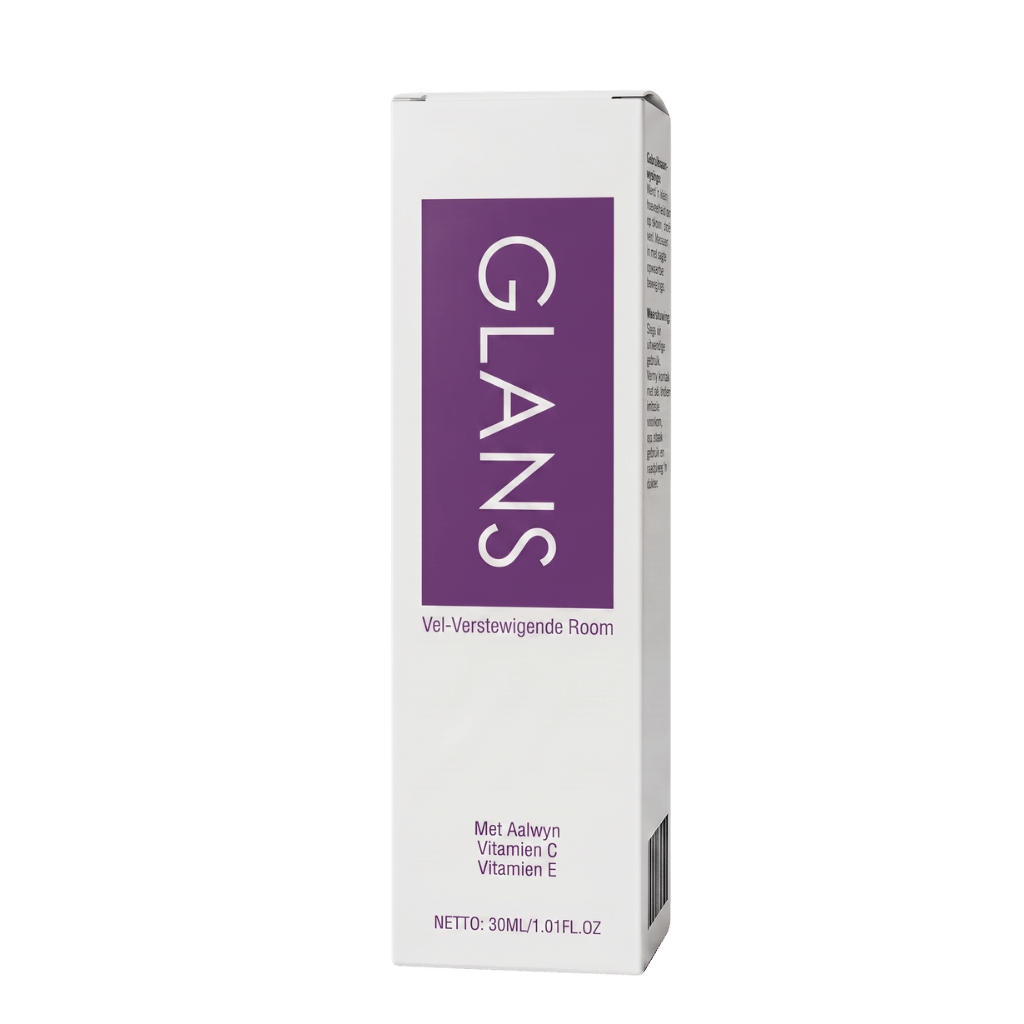 Sagte velsorgroom verpakking met Aalwyn, Vitamien C en E vir optimale velversorging.