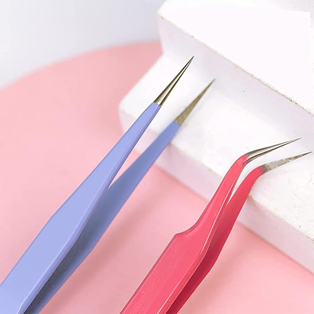 Aardlig PrecisionCraft Tweezer set in pink and blue for precise tasks like crafting and nail art.
